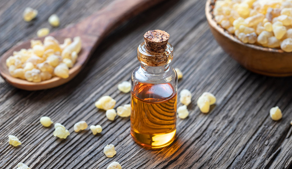 5 ways to use Frankincense Oil Every day